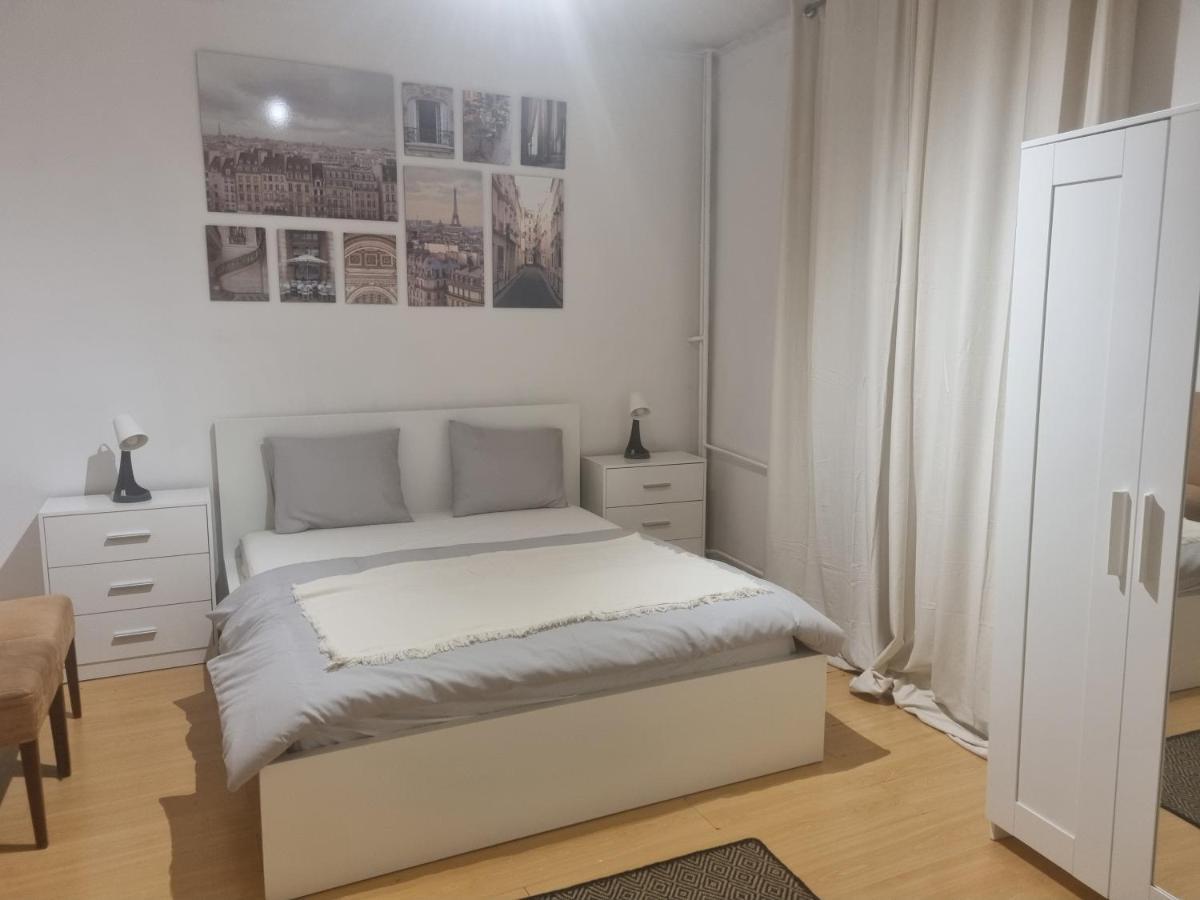 Old Town Pearl Apartment Warsaw Ngoại thất bức ảnh
